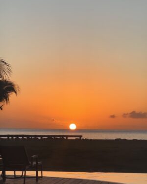 Melanie Liburd Instagram - 😎🇰🇳