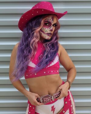 Melissa Cervantes Instagram - Tomorrow is 𝓥𝓪𝓵𝓮𝓷𝓽𝓲𝓷𝓮’𝓼 Day 

What’s your ideal date 😈

Comment below 👇🏼 

#sanantonio #satxhairstylist #sanantoniohair #satxhair #sanantoniohairstylist #wigs #wigcreator #aew #womenswrestling #lameramera #creativecolor #behindthechair #haircolorist