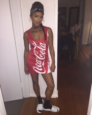 Melody Thornton Instagram - Some of my favorite Halloween 🎃 costumes. 

1. Tina in MadMax 
2. Chola Coke-a-cola 
3. My Whitney
4. Franklin as a Pope
5. Pan Am Stewardess 
6. Tragic Classic Hollywood Actress
7. Dia De Los Muertos