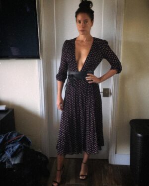 Mercedes Mason Instagram - Fit check…

Behind the camera there is a husband who is taking the shots with no luster and thinking about whatever sport game is on at the moment. 

#fashion #fitcheck #justtaketheshot