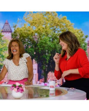 Michelle Collins Instagram - There are very few people that I’ve met in this business who radiate the sheer authenticity, humor, intelligence, empathy and class as our beloved @hodakotb. And what’s amazing to me - as we’ve seen across the board - is that it’s unanimous. She has touched so many lives, lifted so many people, given so so much of herself to us over the course of her storied career. To say she’s an inspiration is an understatement. Hoda is the gold standard.

Hoda, a big thanks to you, @jennabhager and the entire @hodaandjenna crew for always being so warm and welcoming anytime I’ve had the pleasure of joining you guys. I am SO excited for your next chapter and thank you from the bottom of our hearts for bringing sunshine to every morning for so many years. (It’s been an emotionally draining week but I still saved some tears for this caption.) Thank you for EVERYTHING! WE LOVE YOU!! And a big congrats to Jenna for everything that lays ahead! 🥰💖