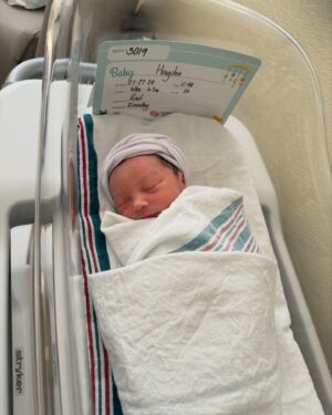 Michelle Hayden Instagram - 2024 Brought us New Life with 💙Brooklyn Monroe Malik💙
I always dreamed of twin boys but God new 18 months apart was the best I could do. Brooklyn you make life so much sweeter and fill our hearts with unforgettable memories. I’m so ready for our adventures together