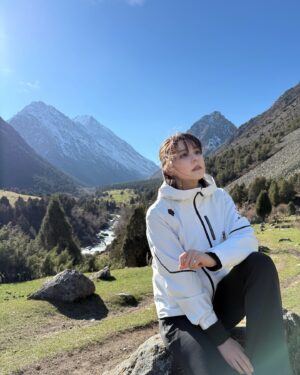 Mina Fujii Instagram - .
キルギス共和国の大自然⛰️
키르기스스탄 대자연⛰️

#협찬 #데상트 #descente