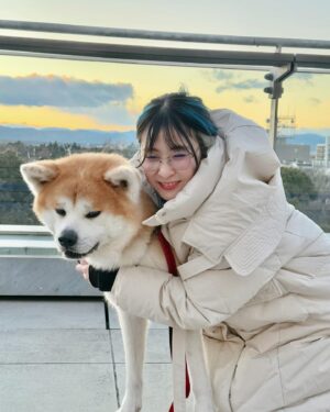 MindaRyn Instagram - トキオくんと遊びました〜
久しぶりに会いに来たのに
すごい嫌な顔にしてた！🤣

I played with Tokio-kun today!
I came to see him after a long time…
but he made the most unimpressed face ever! 🤣

ไปหาโทกิโอะมาาา
ดูจากท่าทางน้องแล้ว
น่าจะรักเราแหละ🤣