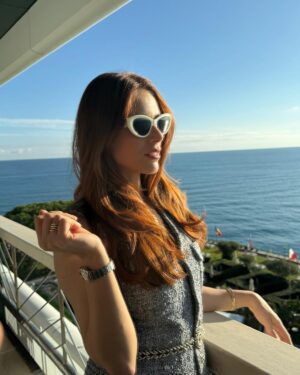 Miriam Leone Instagram - Quanto è bello il sole che splende e splende e basta!
Che bella energia, che bei messaggi che mi avete mandato, anche amici che non sentivo da tantissimo tempo… in questi quasi 17 anni di carriera ho costruito tante cose stupende, ma la più stupenderrima  è il mio team, che ringrazio di cuore ❤️ 
Grazie per la vostra ricerca, eleganza,educazione, emozione, vicinanza, professionalità, gusto … ✨❤️✨
#accussì
#bestteam
#love
📸 @davidediodovich_personal