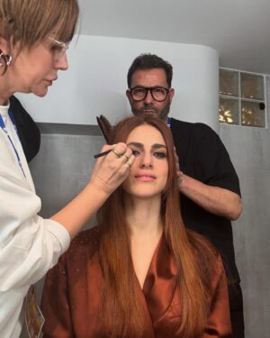Miriam Leone Instagram - Quanto è bello il sole che splende e splende e basta!
Che bella energia, che bei messaggi che mi avete mandato, anche amici che non sentivo da tantissimo tempo… in questi quasi 17 anni di carriera ho costruito tante cose stupende, ma la più stupenderrima  è il mio team, che ringrazio di cuore ❤️ 
Grazie per la vostra ricerca, eleganza,educazione, emozione, vicinanza, professionalità, gusto … ✨❤️✨
#accussì
#bestteam
#love
📸 @davidediodovich_personal