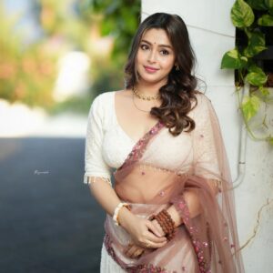 Actress Mokksha HD Photos and Wallpapers December 2024