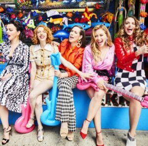 Molly Bernard Instagram - @youngertv is on @netflix and it’s a blast 👯