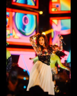 Monali Thakur Instagram - Choose your favourite..🩷🌸🧚🏻‍♀️..
.
.
#monali #monalithakur #indiadiaries #love