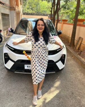 Monika Dabade Instagram - स्वप्नपूर्ती आणि तयारी 😇

.
.
#new #tata #nexon #instagood #instamood #instalike #instalove #instagram #picoftheday #monikadabade #chinmaykulkarni