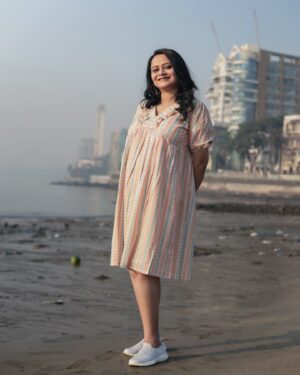 Monika Dabade Instagram - Maternity fashion made easy!🤰

Dress code : JM-001
Launching our first ever maternity friendly outfits.
• 100 % cotton
• Breathable fabrics 
• Pockets 
• Relaxing fits 
• invisible zips {on demand}
• Customisations charged extra 

PS : These casuals can be worn by non preggy ladies too!😝 

Mommy to be @mostly_monika 
MUA : @makeupartist_siyara & team
Shot by : @sr_vision_clicks

To order | DM or msg us on 9930601335

#maternityphotography #maternity #preggo #pregnancy #comfortfits #cotton #breastfeeding