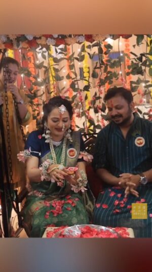 Monika Dabade Instagram - स्टार प्रवाहवरील ठरलं तर मग मालिकेतील अस्मिता म्हणजेच अभिनेत्री मोनिका दबाडेचं सेटवर पार पडलं डोहाळे जेवण 🥰🥰
..
#tharltarmag #monikadabade #asmita #dohale #dohalejevan #congratulations