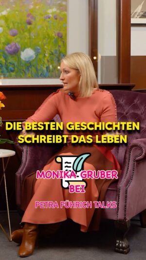 Monika Gruber Instagram - Die besten Geschichten schreibt das Leben! 😂🐄

Manchmal übertrifft die Realität jede Fantasie. Wie diese Geschichte: Ein Freund von mir, Bauer am Tegernsee 🏡🐄, 

🎥 Mehr vom Interview mit Monika Gruber? Jetzt auf meinem YouTube-Kanal @petra_fuehrich_talks #comedy #talk #interview