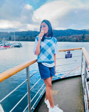 Monika Panwar Instagram - Mama,i'm not coming home!

@thebelsfieldhotel
@windermerelakecruises
 @lakesiderailway
@lakedistrictcumbria 
@lovegreatbritain