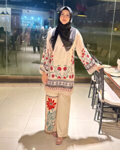 Moomal Khalid Most Liked Photos and Posts