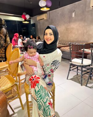 Moomal Khalid Instagram - 🌺 ✨