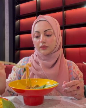 Moomal Khalid Instagram - 🥘