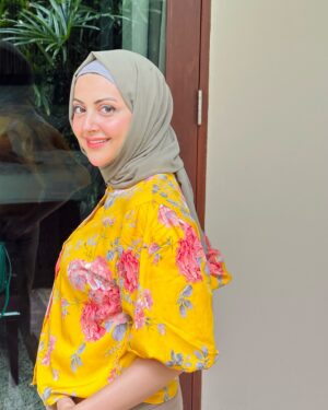 Moomal Khalid Instagram - 🌻