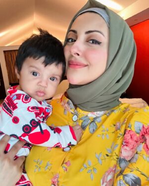 Moomal Khalid Instagram - 🌻
