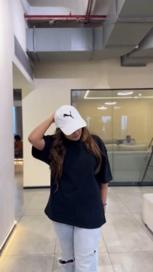 Mridanjli Rawal Instagram - Random things at work🤫
:
#fashionstyle #whattowear #dresslikeapro #howtostyle #workshoot #howtowearcasualoutfits #india #instagram