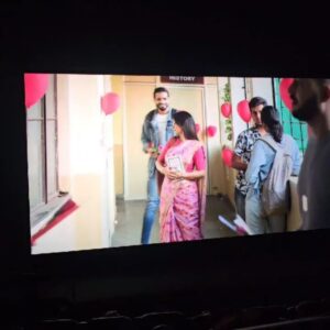 Mrinal Kulkarni Instagram - Having our sarees featured in Gulaabi is truly an honor. We're delighted to collaborate with this lovely, vibrant and fresh film!

#PrathaSarees #gulaabifilm #gulaabisarees #mrinalkulkarni #shrutimarathe #marathifilm #gulaabiincinemasnow