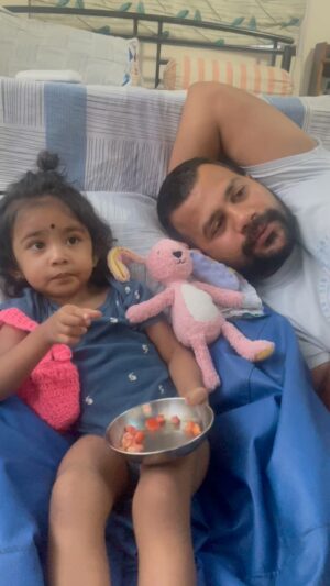 Mrunal Dusanis Instagram - मामा मीमी चा मोदक 🥰