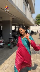 Actress Mrunal Dusanis HD Photos and Wallpapers February 2025
