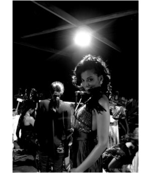 Mugdha Godse Instagram - Spotlight rebel @mugdhagodse 
Couturier @falgunishanepeacockindia

#vikrambawa #vikrambawaphotography #fashion #fashionphotography #beauty #couturier #glamour  #bollywood #bollywoodactor #hindimovie #films #throwback #actorslife #celebrityphotography #celebrityshoot