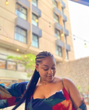 Munachi Abii Instagram - I AM THE SUNRISE!!! 
So I played with a lot of names before SUNRISE came to me. ( fun fact, it came to me in the shower 🤭 ) 
White Lotus had a sweetness to it and I feel like there’s a part of my energy that carries that, but you see SUNRISE, every time I say it or get called Sunrise, every part of my being lights up and rises up. ☀️
So what do you think? Do you like the sunrise or do you like the White Lotus ?