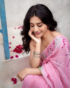 Nabha Natesh Instagram - 🌸🌸🌸🌸
🌸🌸🌸🌸🌸🌸🌸🌸🌸

:
:
:
Styling @manogna_gollapudi

Saree @kavana.in

Earrings @petalsbyswathi

Photographer @pranil_chintewar 

Team
@meghanasrinivas_
@style_dby_shree

Location: @passionate_studios