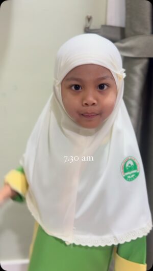 Nad Zainal Instagram - Tudung 

waktu pergi vs waktu balik

so ok tak ok?