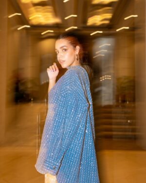Naila Grrewal Instagram - Bolo? ✨ 

styled by: @namrata.deepak_
styling asst: @shareendeosthale 
wearing: @_otherlabel 
hmu: @danica_drego 
photography: @noblursbyshivam @dreamdraftfilms 
.
.
.
.
.
#photooftheday #photography #ishqvishkrebound #haze #ootd #caughtoffguard #rehmat #tuesday #mood #nailagrrewal