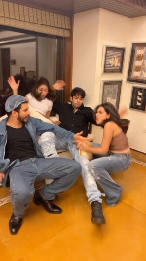 Naila Grrewal Instagram - Bachche Budhe Jawan saaabbbb #IshqVishkRebound dekho 😭🤡🥳❤️‍🩹 

21st June!!! 

#PyaarKaSecondRound #5DaysToGo