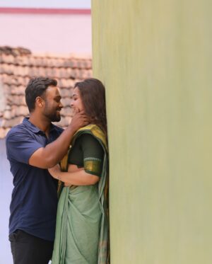 Nakshatra Murthy Instagram - Love is .. giving the last slice of pizza 🍕 when u don’t want to 😝
And yeah … I gave that slice to u @vijayviruz 🦥❤️
Love you so much Marito 
.
Happy Valentine’s Day 💘