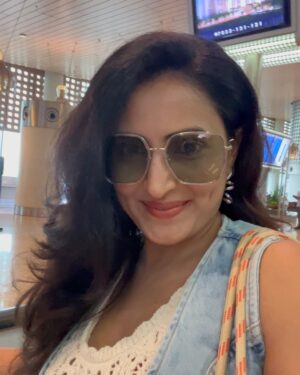 Namrata Gaikwad Instagram - Weekend Mode 🔛 
Which one do you like ?