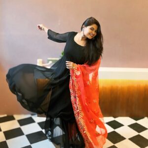 Namrata Sambherao Instagram - Be happy with what you want. Be excited about what you get
#happiness #flaunt #love #passionate