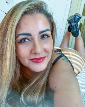 Nana Gouvea Instagram - Happy Columbus Day!!! 💖🇺🇸💝 Tenham uma boa semana amores! 💋🇧🇷❤️ #columbusday #happyholiday #nanagouvea #boasemana #beauty #gorgeous #dreamy #blonde #loira #princess #linda #lingerie