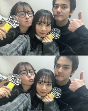 Nana Yamada Instagram - ひとりで歌って踊って魅せるステージ、
優馬のために集まってくれた事務所のみなさんと
楽しそうにしてる姿は本当にキラキラしていて
最高の親孝行だったし、きょうだい孝行(？)でした🙇🏻‍♀️

500円のお小遣いあげるから履歴書送っていい？
いーよ！と交渉成立したまだわたしも優馬も
小学生だったあの日👶🏻🍼笑

あの日からいろんなことが始まり、
18年間わたしたち家族を楽しませてくれて
いろんな世界を見せてくれてありがとう☺️👏

この先も家族みんなで、そしてきょーだい3人で
力を合わせて自分で選んだ道を正解にしていこう🥹🔥

ひとまず、お疲れさまでした🥹👏
とりあえずお疲れ様を込めて3人で焼肉行きましょう🍺
もちろんお支払いはおにぃでお願いしますッッ🙋🏻‍♀️笑

#お年玉