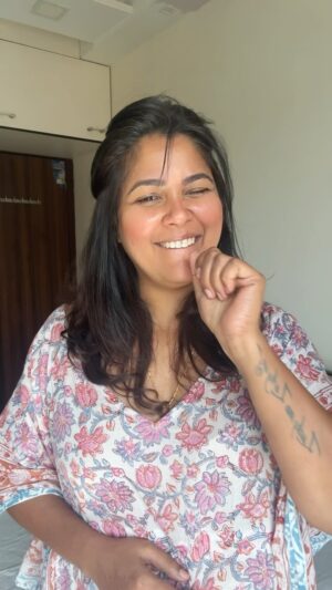 Narayani Shastri Instagram - Mere paas har cheez ka ilaaj hai 🍷