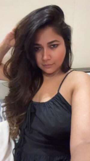 Narayani Shastri Instagram - Wo zara khafa hai 🥰
Best music ever…….❤️