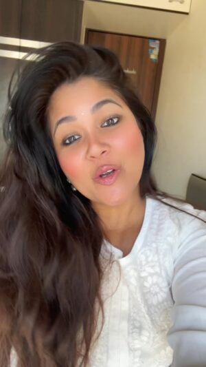 Narayani Shastri Instagram - Aur aapko?
