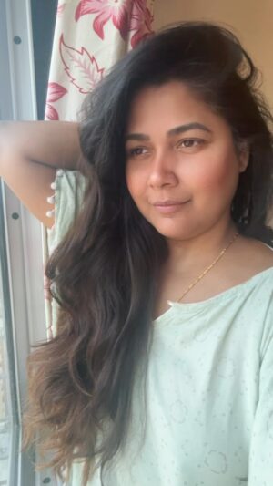 Narayani Shastri Instagram - Diye jalte hai … phool khilte hai 😆