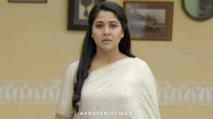 Narayani Shastri Instagram - This scene was beyond beautiful and heartbreaking 💔 so intense so deep 🤌🏼 those teary eyes mad me cry 🥺 
what a great actor you r @narayanishastri ❤️‍🔥

.

.

.

#narayanishastri #rishtonkachakravyuh #satrupa #vatsalya #tvserial #beautifulscene