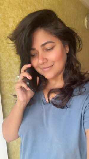 Narayani Shastri Instagram - Nahi rukti nahi rukti teri yaaaaaad aati hai 🥴