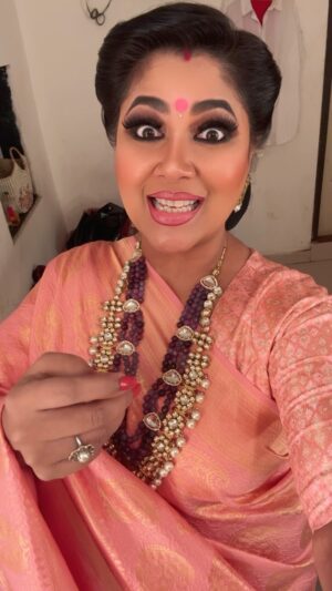 Narayani Shastri Instagram - Aap mi kya raay hai 🥸