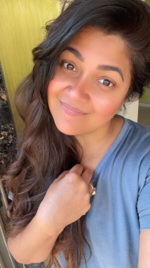 Narayani Shastri Instagram - 1-Paisa yeh paisa 
2 -paisa hai kaisa
3-Nahi koyi aisa 
4-jaisa yeh paisa
5-Ke ho musibat 
6-naa ho musibat
Ho musibat naa ho Musibat
7-8-9-10 💃🏻
