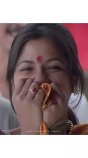 Narayani Shastri Instagram - Trend must go on..😃🩷

.

.

.

#narayanishastri #trendingreels #trending #reels #reelitfeelit #explore