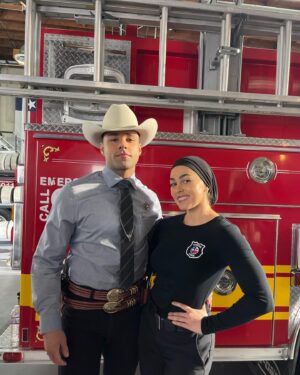 Natacha Karam Instagram - Happy Lonestar day!!
Season 5 - our final season- airs tonight. 
The wait is over!
❤️✨