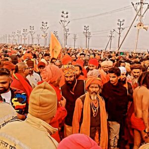 Natasha Suri Instagram - Har Har Mahadev🙏🙏🙏

Overwhelmed to get the most auspicious blessing to witness and serve at the MAHAKUMBH 2025 with my family at Prayagraj from 13th January (Makar Sankranti) for an entire whole week there!! Getting to be at this Mahakumbh which has arrived after 144 years has been one of the highlights of my life!! 

 Har har Gange!!🙏

Special mention to Uttar Pradesh Government for the highly successful execution of this massive mela management and arrangements.

#mahakumbh #mahakumbh2025 #mahakumbhmela #mahakumbhmela2025