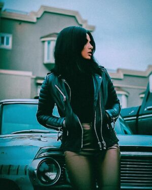 Navpreet Banga Instagram - wouldn’t life be so boring without art? 

Photo cred: @_vishal_712 

#Postoftheday #photooftheday #Vancouverartist #ArtistsofVancouver #BrownGirlLifts #SherniBanke #MakeArt
